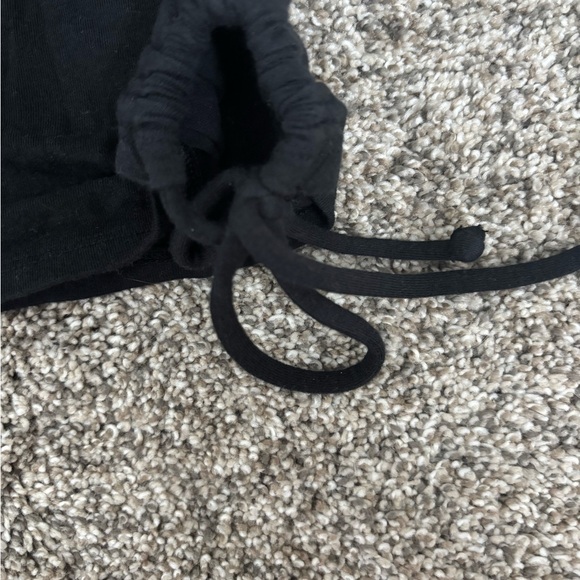 Hollister Black Short Sleeve Tee - Picture 4 of 4